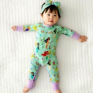 NIB Little Sleepies Disney Princess Dreams Newborn Crescent Zippy & Bow